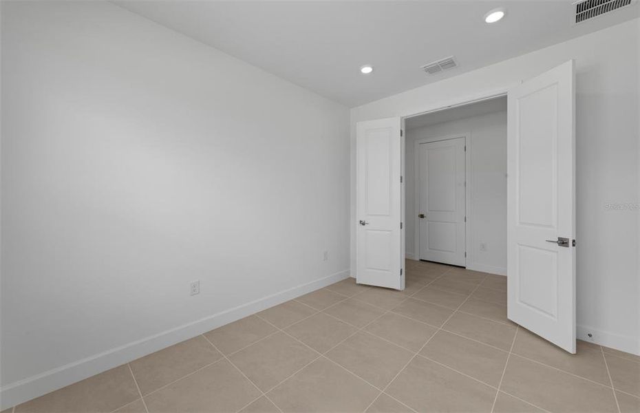Spacious, unfurnished interior of a new home in Legacy Groves, Nokomis (Image 12).