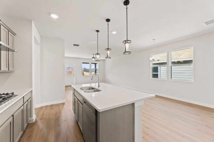 Representative furnished interior of a home built from the Hondo by Hakes Brothers in Highland Ridge, New Braunfels (Image 12). Representative furnished interior of a home built from the Hondo by Hakes Brothers in Highland Ridge, New Braunfels (Image 12).