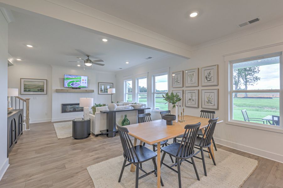 *Photo of example Model Home. Selections and finishes may vary. *Photo of example Model Home. Selections and finishes may vary.