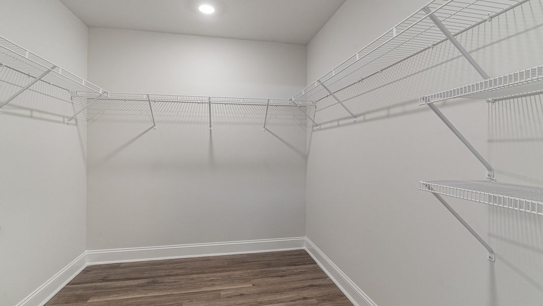 Spacious, unfurnished interior of a new home in The Preserve at Shaftesbury Glen, Conway (Image 14).