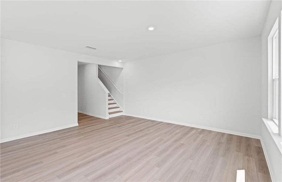 Spacious, unfurnished interior of a new home in Avery Ridge, Gainesville (Image 11). Spacious, unfurnished interior of a new home in Avery Ridge, Gainesville (Image 11).