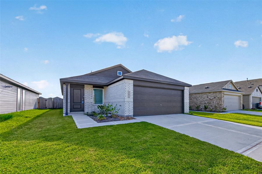 Front exterior of a new home in , Houston, TX, highlighting curb appeal (Image 21).