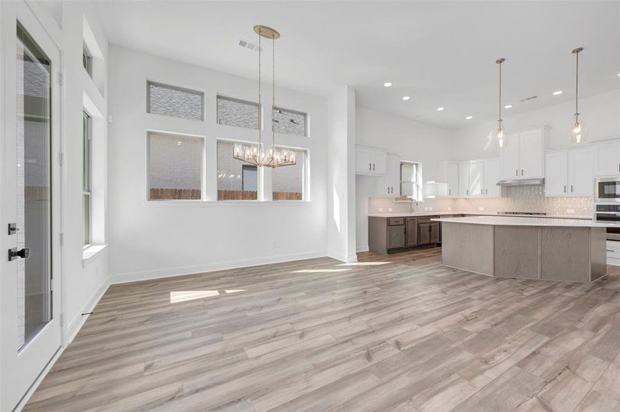 Spacious, unfurnished interior of a new home in Tavolo Park Cottages, Fort Worth (Image 17). Spacious, unfurnished interior of a new home in Tavolo Park Cottages, Fort Worth (Image 17).