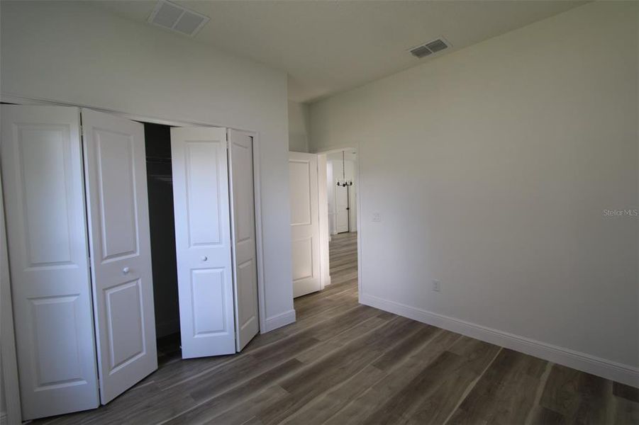 Spacious, unfurnished interior of a new home in , Citrus Springs (Image 21).