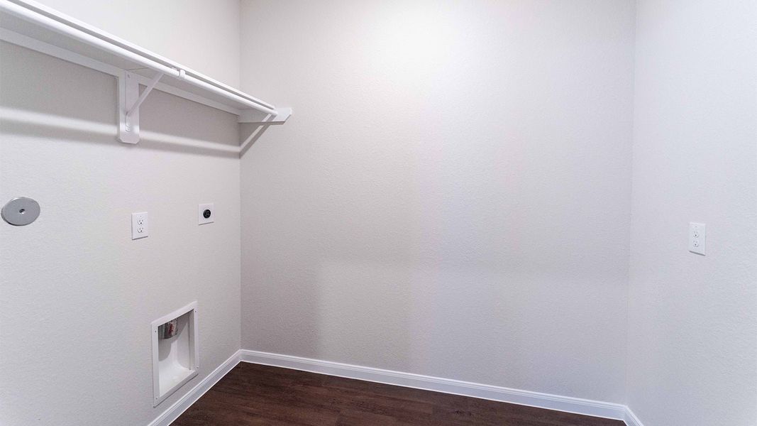 Spacious, unfurnished interior of a new home in The Canopies, Splendora (Image 34).