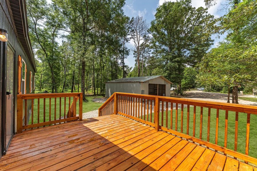 Exterior details and patio area of a home in , Conroe (Image 21).