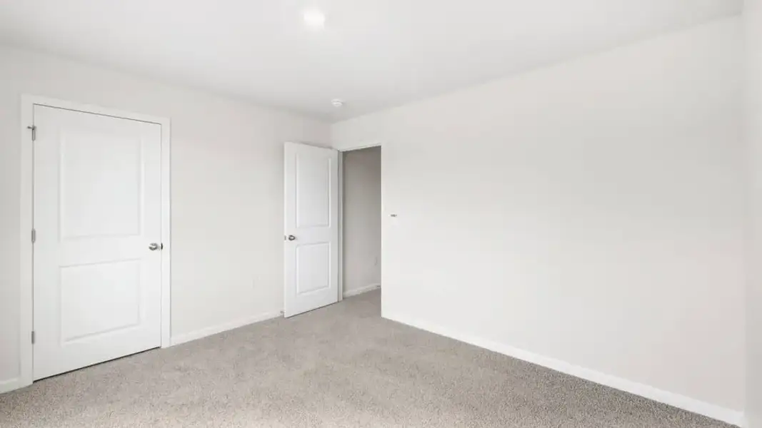 Spacious, unfurnished interior of a new home in Spring Ridge, Anderson (Image 26).