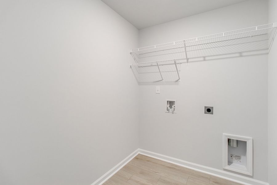 Spacious, unfurnished interior of a new home in Bluefield, Lexington (Image 22).