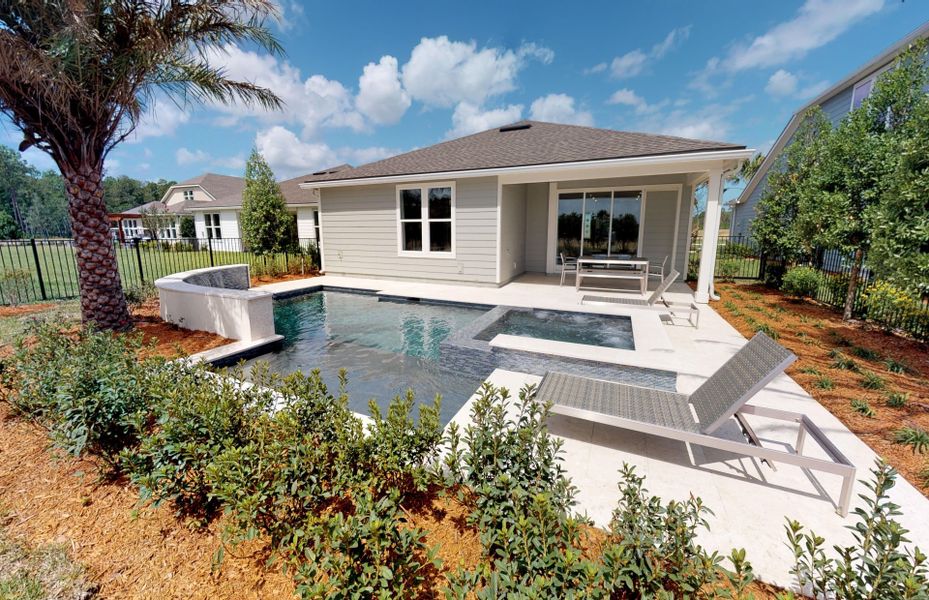 Mainstay w/ Pool Mainstay w/ Pool