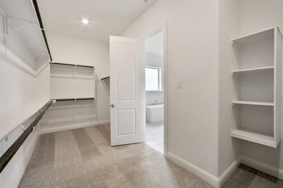 Image 31 of a home in Del Bello Lakes 60'. Image 31 of a home in Del Bello Lakes 60'.