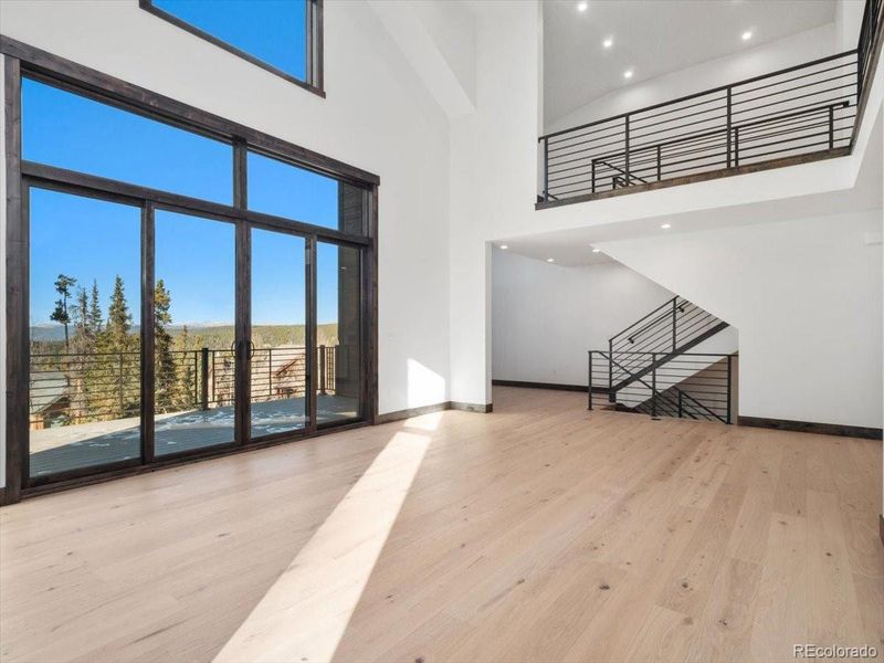 Beautiful mountain views from the deck Beautiful mountain views from the deck