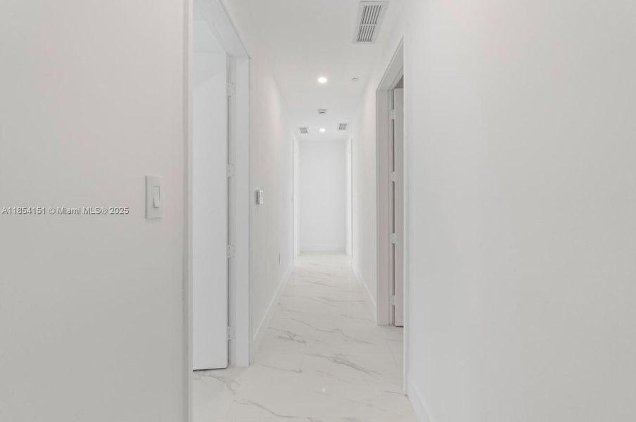 Spacious, unfurnished interior of a new home in , Miami (Image 22).