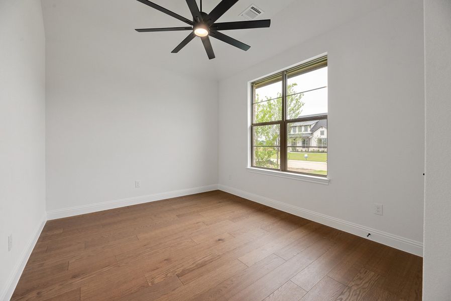 Spacious, unfurnished interior of a new home in Paloma Ranch, New Fairview (Image 19).