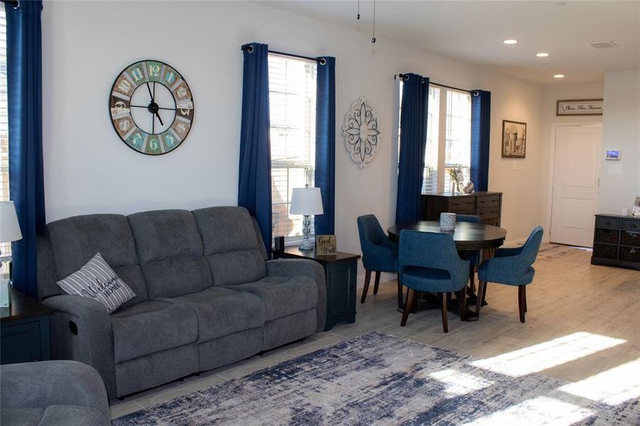 Furnished interior view inside a new home in , Mansfield (Image 34).