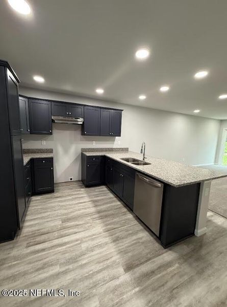 Spacious, unfurnished interior of a new home in , Jacksonville (Image 4).