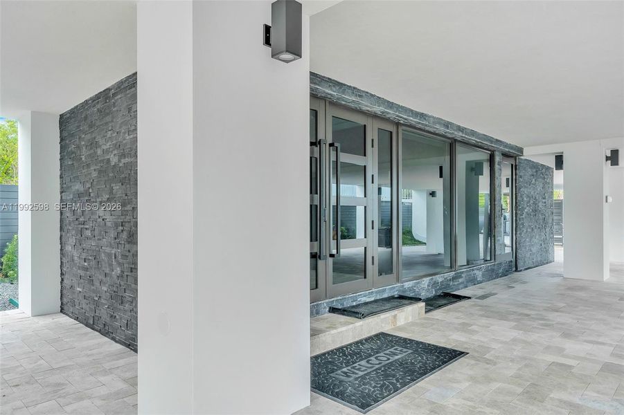 Exterior details and patio area of a home in , Key Largo (Image 35).
