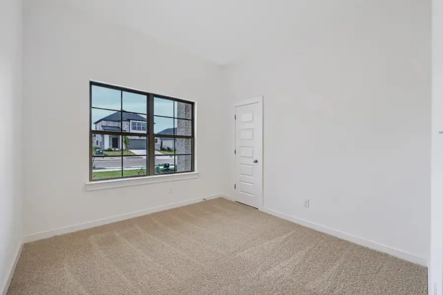 Spacious, unfurnished interior of a new home in Prairie Winds, Hutto (Image 12).