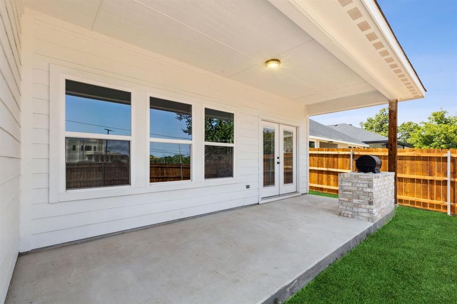 View of patio / terrace with french doors