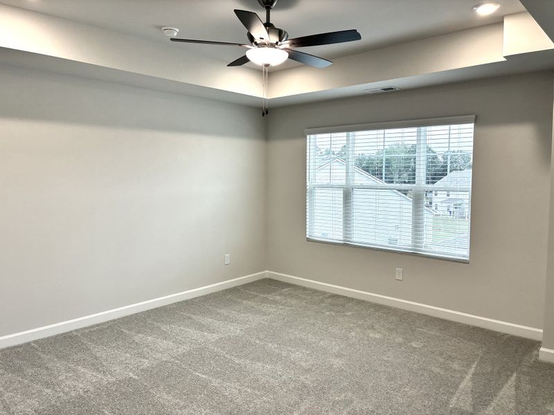 Spacious, unfurnished interior of a new home in Miller Park, Greenville (Image 11).