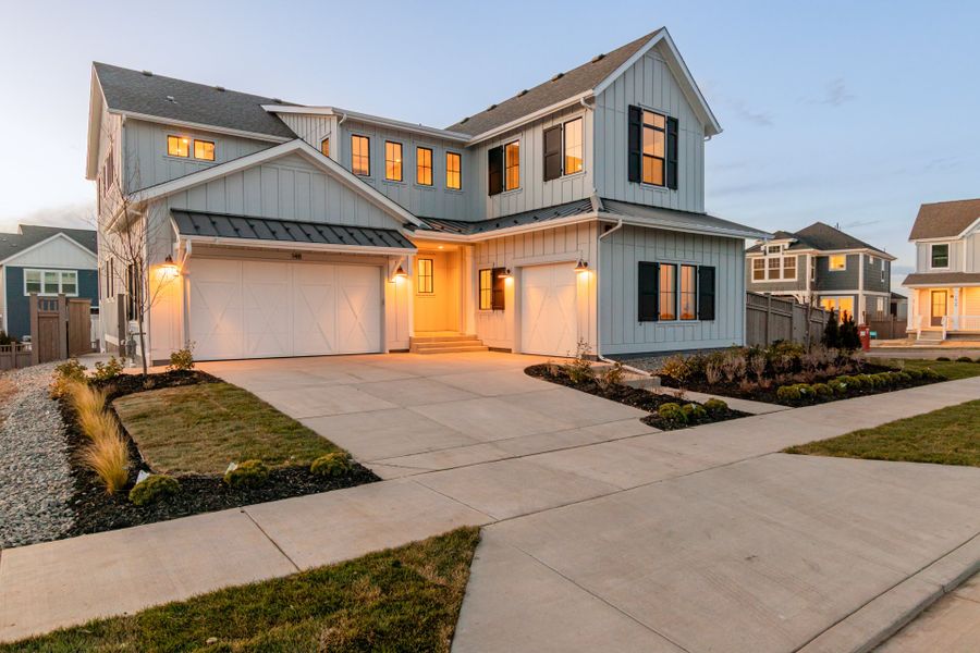 Representative exterior photo of a completed home built from the Luxe by Scott Felder Homes in Westerly, Erie, CO (Image 22).