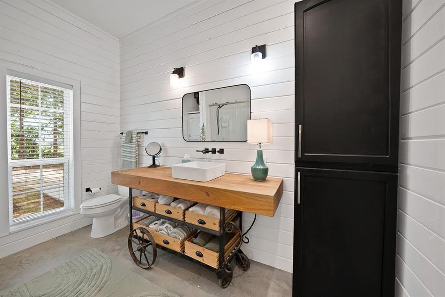 Furnished interior view inside a new home in , Springtown (Image 29).