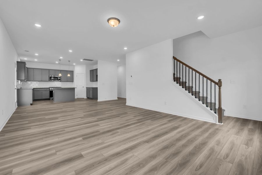 The McGinnis Family Room & Kitchen