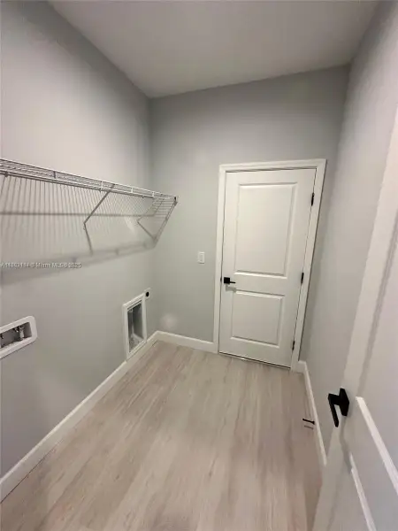 Spacious, unfurnished interior of a new home in , Port Charlotte (Image 4). Spacious, unfurnished interior of a new home in , Port Charlotte (Image 4).