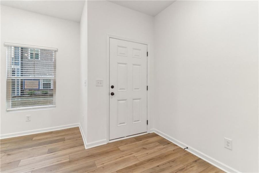 Spacious, unfurnished interior of a new home in Laurelwood, Douglasville (Image 39).