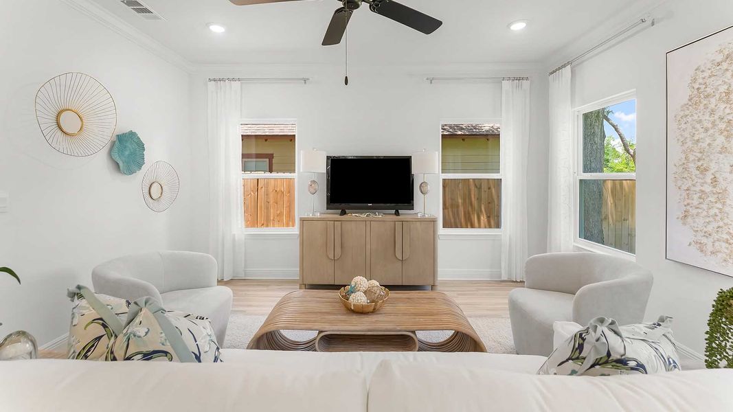 Furnished interior view inside a new home in Colonial East, Panama City Beach (Image 12).