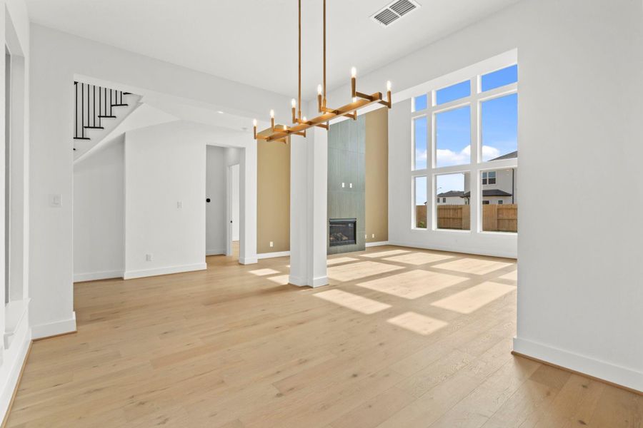 Spacious, unfurnished interior of a new home in Elyson 45' & 70', Katy (Image 31).