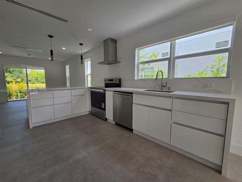 Furnished interior view inside a new home in , West Palm Beach (Image 4).