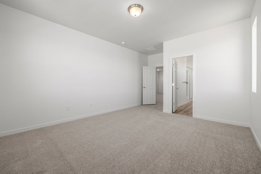 Spacious, unfurnished interior of a new home in Arras Park, Thornton (Image 27).