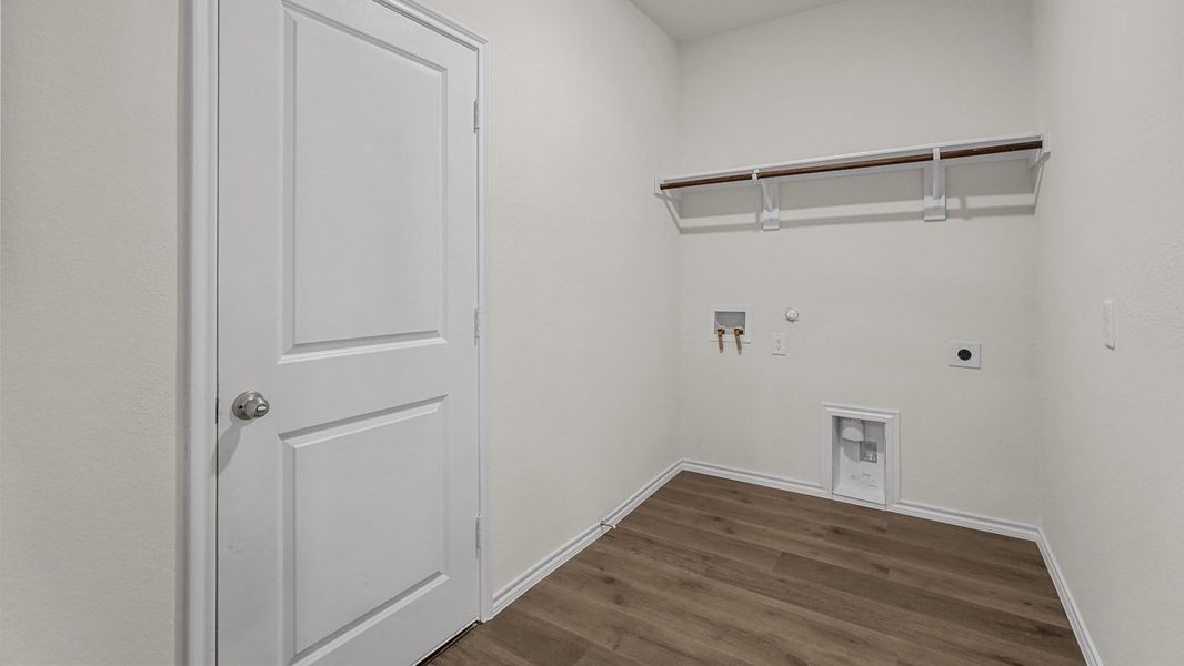 Spacious, unfurnished interior of a new home in Wildcat Ranch, Crandall (Image 32).