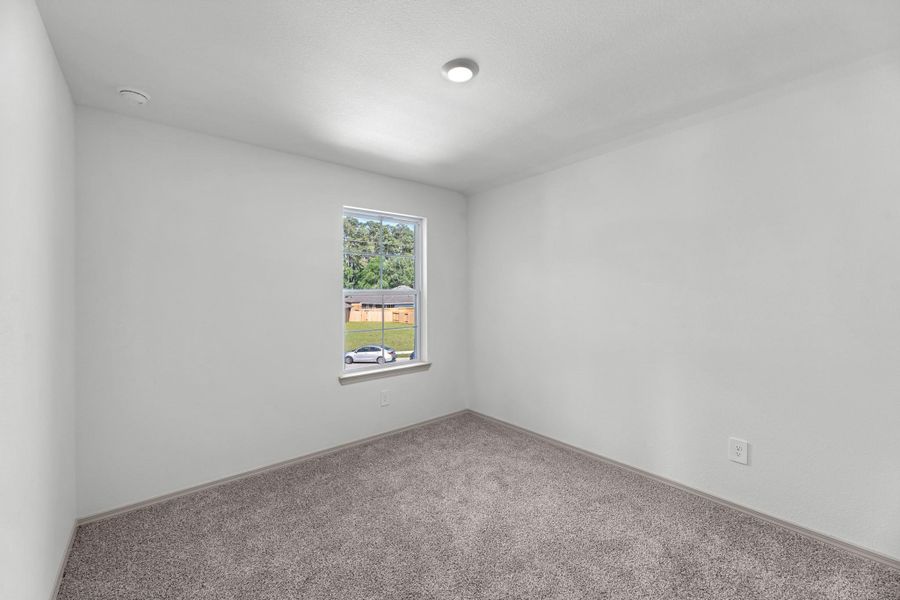 Spacious, unfurnished interior of a new home in Springwood, Beaumont (Image 19).