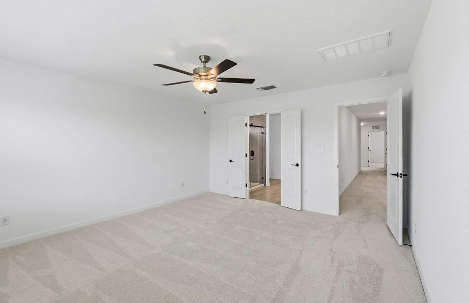 Spacious, unfurnished interior of a new home in Santa Rita Ranch, Liberty Hill (Image 19).