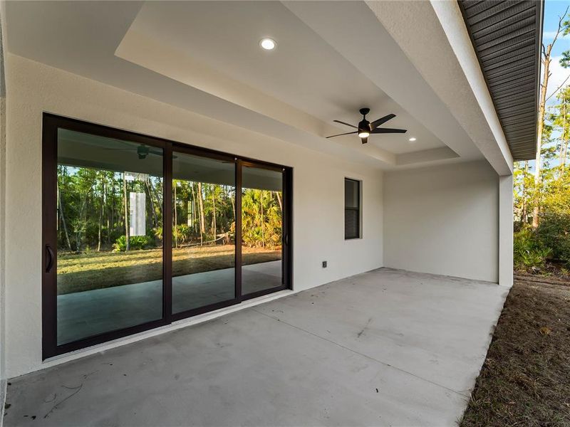 Exterior details and patio area of a home in , Port Charlotte (Image 4).