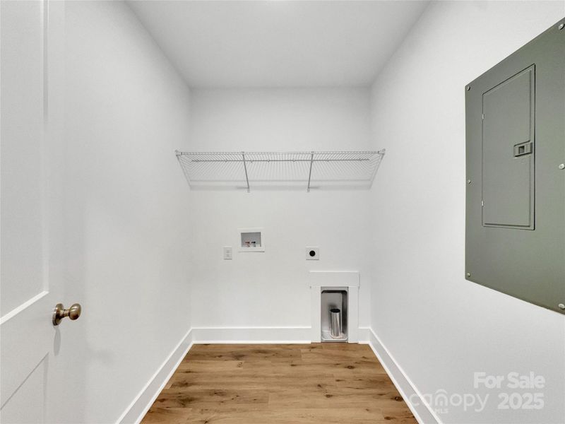 Spacious, unfurnished interior of a new home in , Lancaster (Image 33).