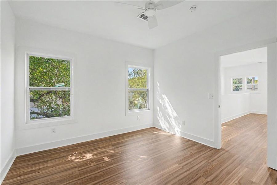 Spacious, unfurnished interior of a new home in , Atlanta (Image 36).
