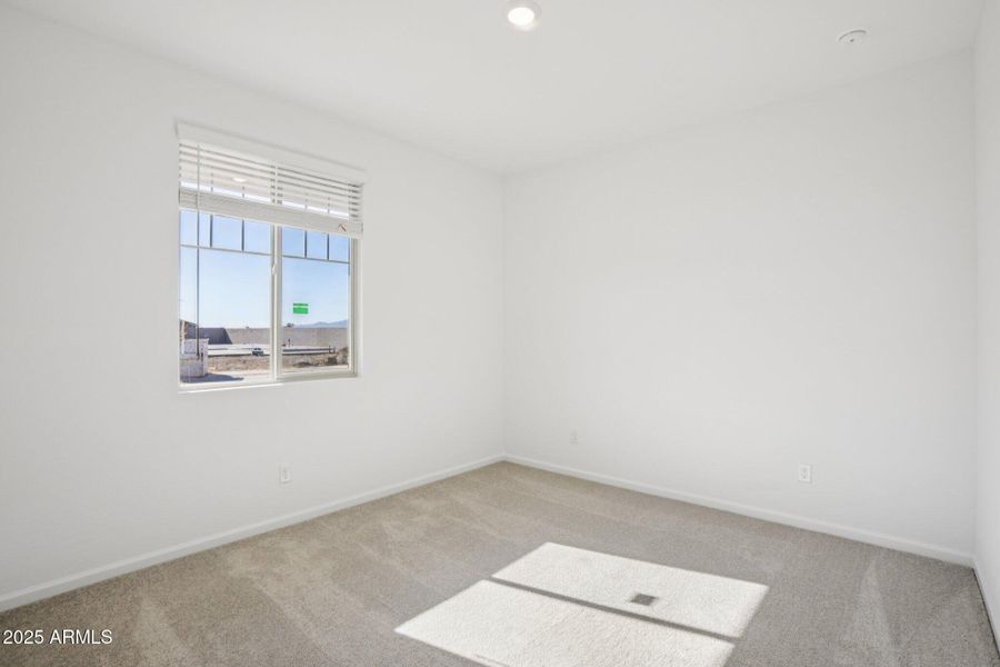 18-web-or-mls-W Bajada Rd-S1012-018