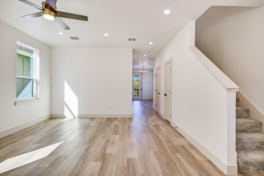 Spacious, unfurnished interior of a new home in , Wimberley (Image 11).