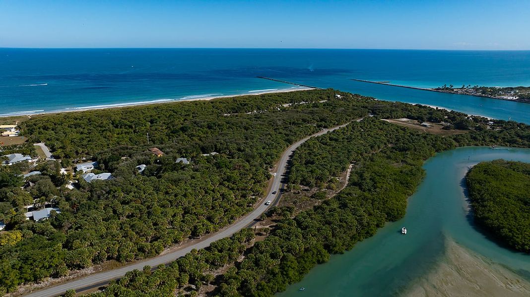 Natural landscape and outdoor views near Veranda Oaks in Port St. Lucie (Image 64).