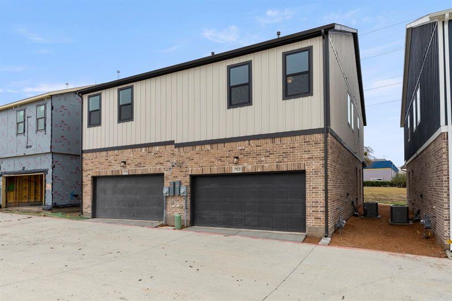 27. 713 Kerrville - Back (2) 27. 713 Kerrville - Back (2)