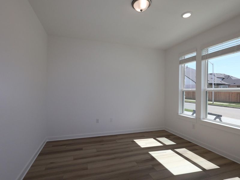 Spacious, unfurnished interior of a new home in Barksdale, Leander (Image 18).