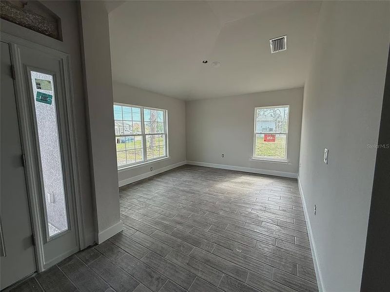 Spacious, unfurnished interior of a new home in Rotonda, Rotonda West (Image 7). Spacious, unfurnished interior of a new home in Rotonda, Rotonda West (Image 7).
