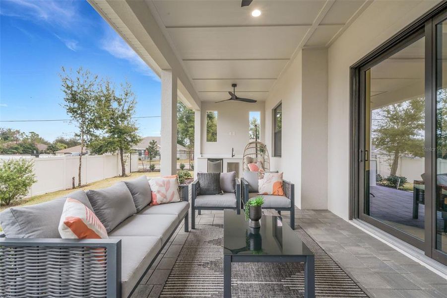 Exterior details and patio area of a home in , Lakeland (Image 4).