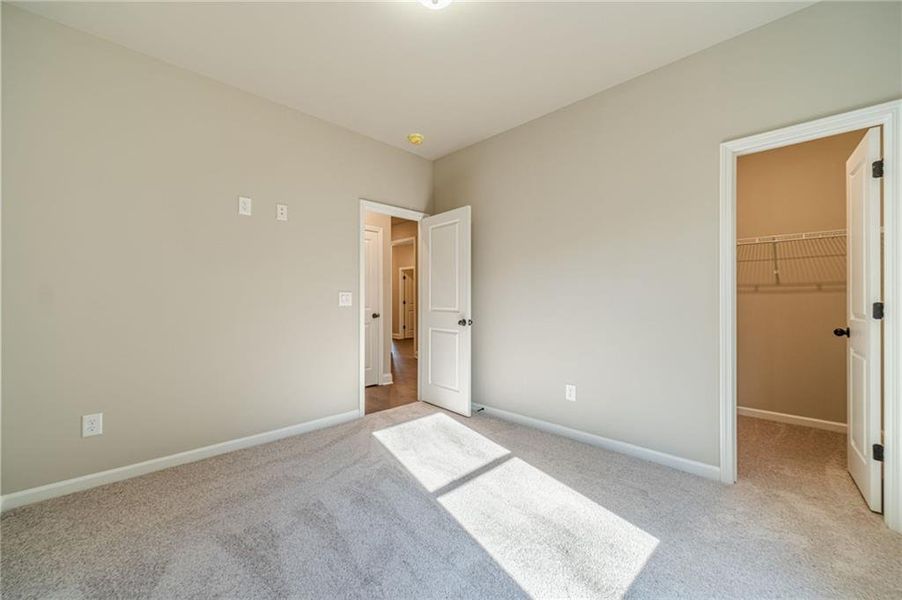 Spacious, unfurnished interior of a new home in , Monroe (Image 35).