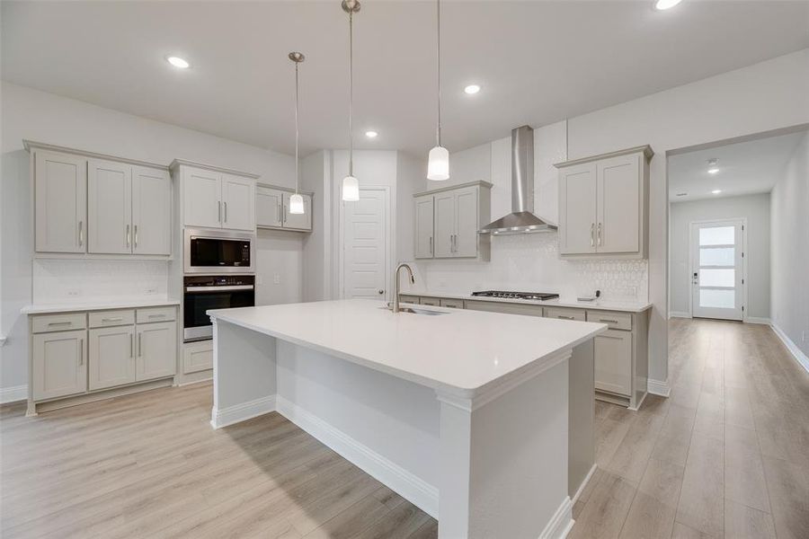 Furnished interior view inside a new home in Bayside, Rowlett (Image 5). Furnished interior view inside a new home in Bayside, Rowlett (Image 5).
