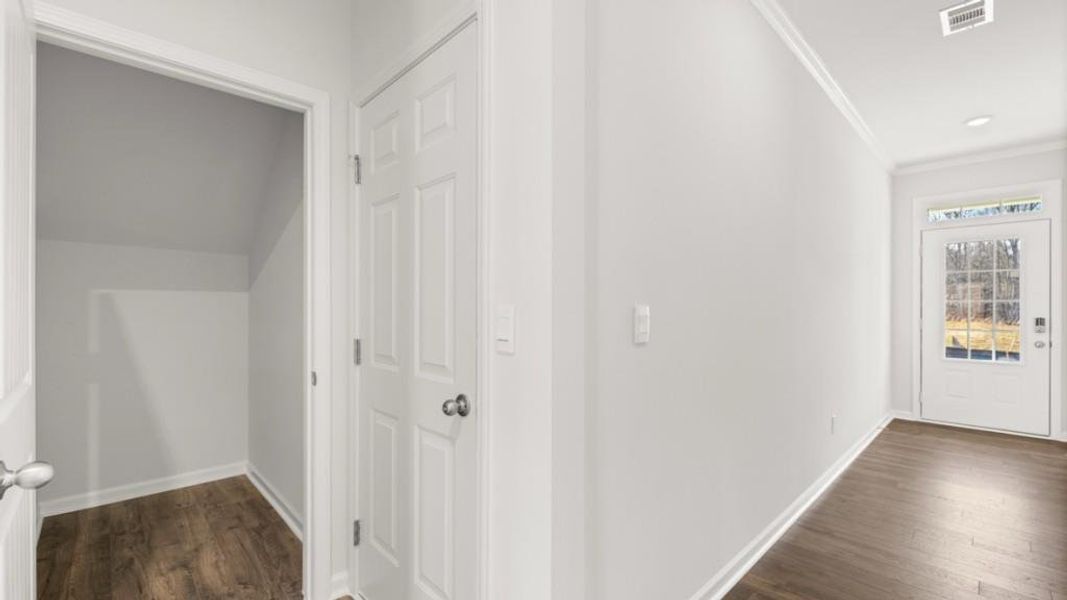 Spacious, unfurnished interior of a new home in Parkside at Carter Grove, Cartersville (Image 25).