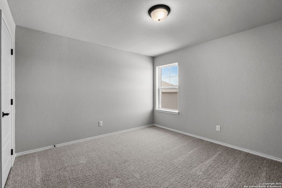 Spacious, unfurnished interior of a new home in Comanche Ridge, San Antonio (Image 44). Spacious, unfurnished interior of a new home in Comanche Ridge, San Antonio (Image 44).