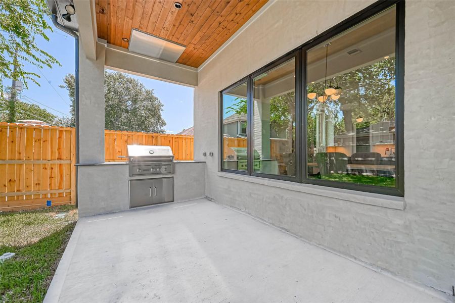 Image 8 of a home in . Image 8 of a home in .